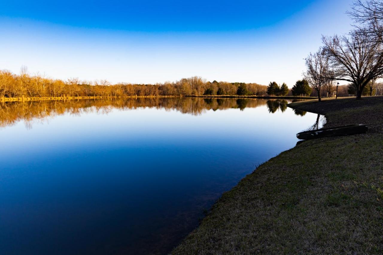 Moon Lake Farm Chesterville 外观 照片