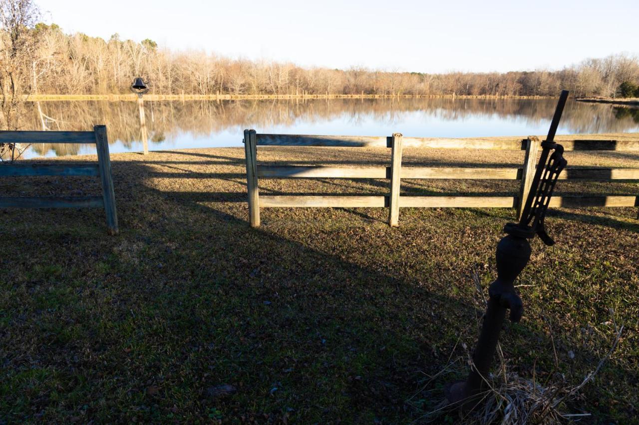 Moon Lake Farm Chesterville 外观 照片